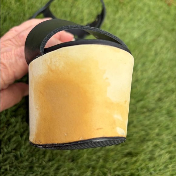 Luxurious Chanel Colorblock Leather Platforms 37 Authentic Damaged - Picture 13 of 13